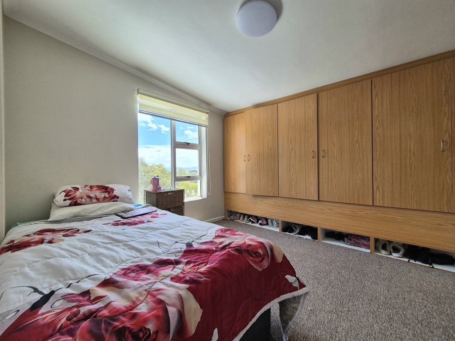 3 Bedroom Property for Sale in Wynberg Western Cape